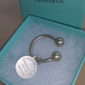Iconic "Return to Tiffany's" silver tag & key ring